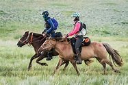 Mongol Derby riders