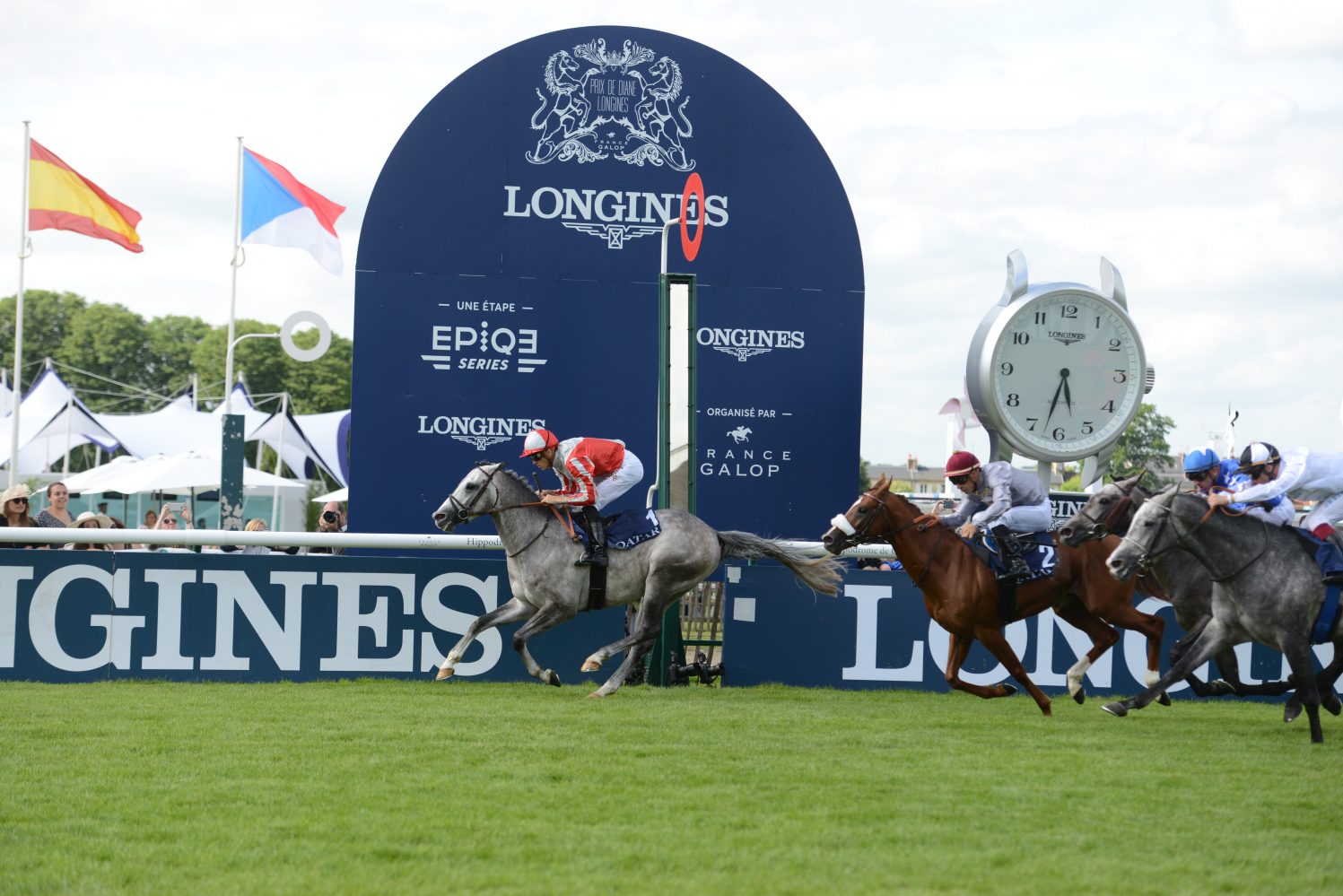 Rodess du Loup under Christophe Soumillon Photo Noelle Derré